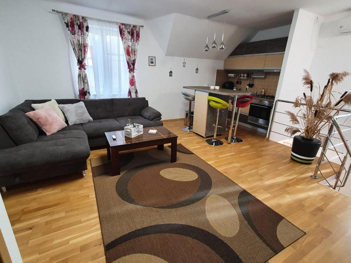 Smiley Apartment سيبيو المظهر الخارجي الصورة